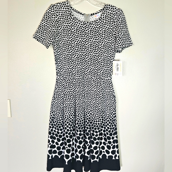 LuLaRoe Dresses & Skirts - Black and White Polka Dot A Line Dress Size Small LulaRoe Amelia
